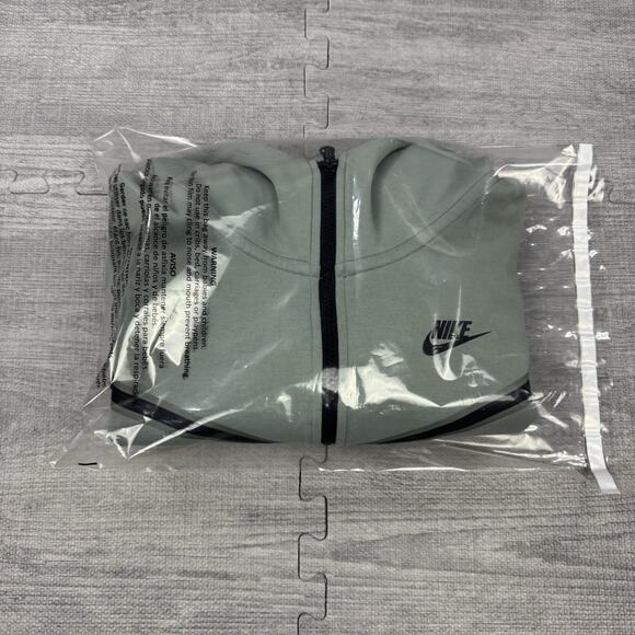 RARE Nike Sportswear Tech Fleece Hoodie Men S Small 'Mica Green' CU4489-330 EUC - Picture 10 of 12